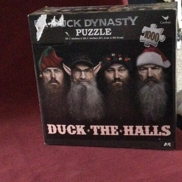 Duck Dynasty Christmas Puzzle - Picture 2 of 5